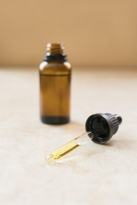 Choix de l'huile CBD : quels sont les critères à considérer ?