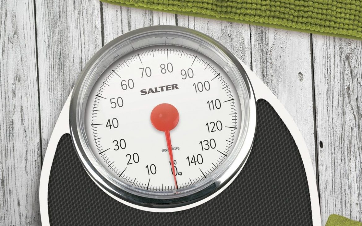 Pèse personne médical : L’outil indispensable pour surveiller le poids des patients